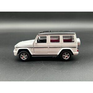 2004 Mercedes Benz G63 AMG W463 Diecast SUV Model Vehicle